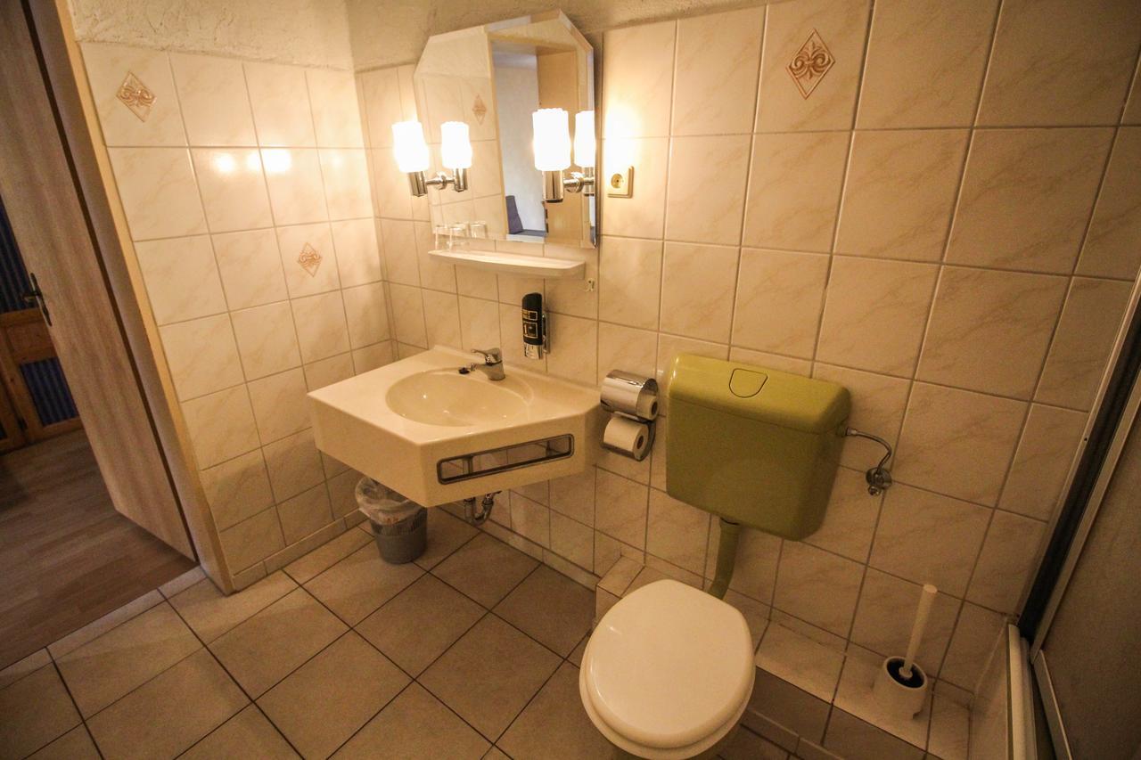 Bogensporthotel "Bad" Eisenbach  Extérieur photo