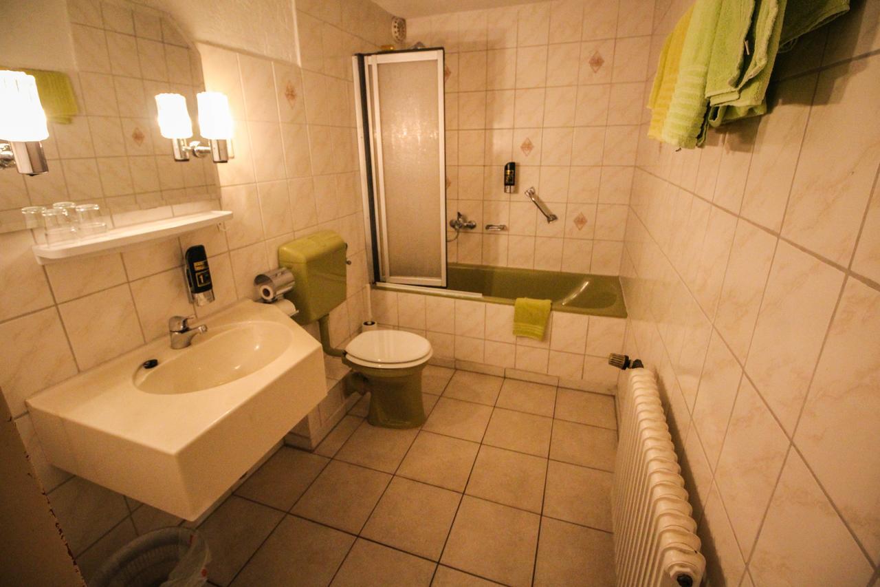 Bogensporthotel "Bad" Eisenbach  Extérieur photo