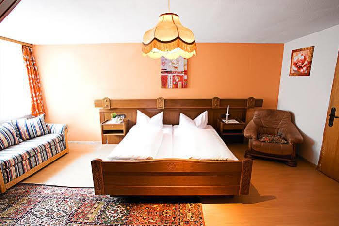 Bogensporthotel "Bad" Eisenbach  Extérieur photo